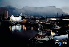 Tags: cape, town, waterfront (Pict. in National Geographic Photo Of The Day 2001-2009)