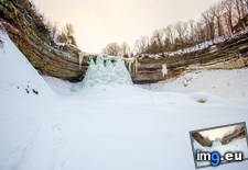 Tags: balls, falls, frozen, ontario, southern (Pict. in My r/EARTHPORN favs)
