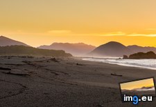Tags: 1920x1080, beach, coast, golden, haast, hour, west (Pict. in My r/EARTHPORN favs)