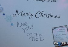 Tags: awkward, ball, can, cards, christmas, funny, get, pretty, signing (Pict. in My r/FUNNY favs)