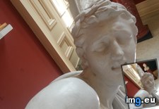 Tags: funny, selfies, statue (Pict. in My r/FUNNY favs)