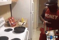 Tags: fries, funny, way (GIF in My r/FUNNY favs)
