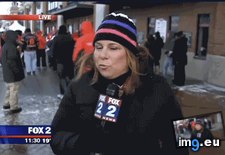 Tags: funny, photobombs, wrong (GIF in My r/FUNNY favs)