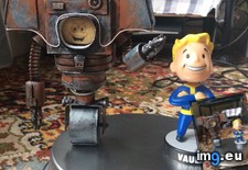 Tags: fallout, figure, gaming, man, vegas (Pict. in My r/GAMING favs)