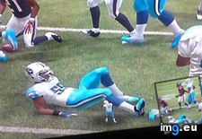 Tags: gaming, glitch, madden, tiny (Pict. in My r/GAMING favs)