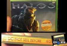 Tags: cleaning, dad, gaming, gift, give, halo, office, was, years (Pict. in My r/GAMING favs)