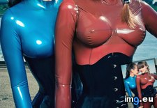 Tags: fetish, hot, latex, softcore, suit (Pict. in Latexperiment)