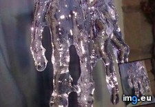 Tags: hand, human, icicle (Pict. in My r/MILDLYINTERESTING favs)