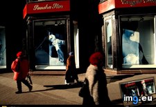 Tags: moscow, shops (Pict. in National Geographic Photo Of The Day 2001-2009)