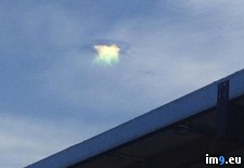 Tags: appeared, cloud, crystals, falling, ice, light, local, news, refracting, sky, weird (Pict. in My r/PICS favs)