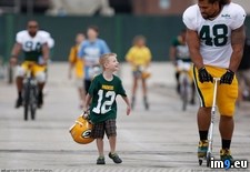 Tags: children, field, lambeau, lasting, line, offseason, practice, tradition (Pict. in My r/PICS favs)