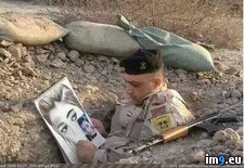 Tags: fianc, front, iraqi, isis, lines, photo, sketching, soldier (Pict. in My r/PICS favs)