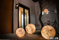 Tags: lanterns, moon (Pict. in My r/PICS favs)
