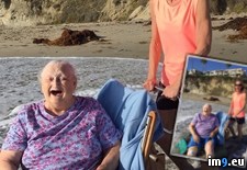 Tags: checking, face, grandma, hospice, ocean, one, time, wanted (Pict. in My r/PICS favs)