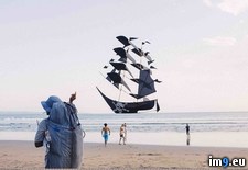 Tags: aligned, kite, perfectly (Pict. in My r/PICS favs)
