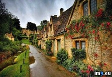 Tags: england, house, old, picturesque (Pict. in My r/PICS favs)
