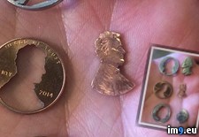 Tags: coins, silhouette (Pict. in My r/PICS favs)