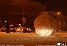 Tags: giant, rolled, snowball, streets (Pict. in My r/PICS favs)