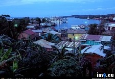 Tags: homes, roatan (Pict. in National Geographic Photo Of The Day 2001-2009)