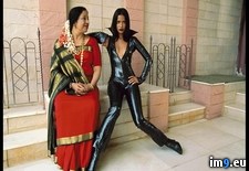 Tags: catsuit, sari (Pict. in National Geographic Photo Of The Day 2001-2009)