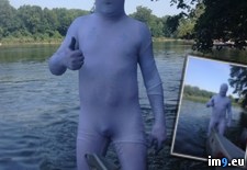 Tags: gimp, water, wtf (Pict. in My r/WTF favs)