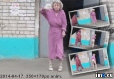 Tags: woman, wtf (GIF in My r/WTF favs)
