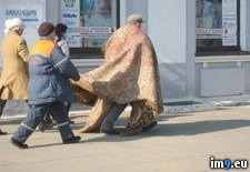 Tags: carpets, love, russia, wtf (Pict. in My r/WTF favs)