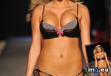 Tags: rzi0kbu (Pict. in Much-Kate-Upton)