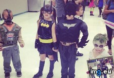 Tags: batgirl, daughter, day, for, friends, halloween, ran, she (Pict. in My r/AWW favs)