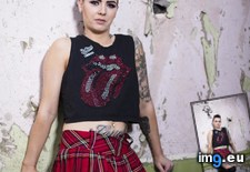 Tags: belannamonroe, emo, girls, hopefulsetone, hot, nature, sexy, softcore, suicidegirls, tits (Pict. in SuicideGirlsNow)