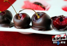 Tags: 1366x768, cherries, chocolate, wallpaper (Pict. in Food and Drinks Wallpapers 1366x768)
