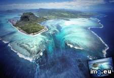 Tags: enormous, friedel, island, mauritius, michael, plateau, underwater, wallpapers (Pict. in My r/EARTHPORN favs)