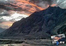 Tags: amazing, friend, moved, pakistan, picture (Pict. in My r/EARTHPORN favs)