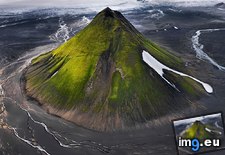 Tags: 1000x750, covered, hans, iceland, moss, strand, volcano (Pict. in My r/EARTHPORN favs)
