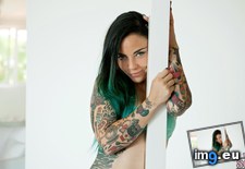 Tags: eden, emo, girls, hot, saudades, sexy, softcore, tatoo, tits (Pict. in SuicideGirlsNow)