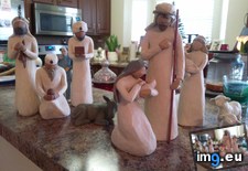 Tags: evil, funny, girlfriend, making, nativity, scene (Pict. in My r/FUNNY favs)