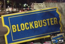 Tags: blockbuster, dumpster, funny, guess, old (Pict. in My r/FUNNY favs)