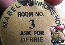 Tags: dad, debbie, funny, keys, mom, noticed, years (Pict. in My r/FUNNY favs)