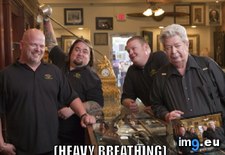 Tags: bothers, funny, main, pawn, stars, watching (Pict. in My r/FUNNY favs)