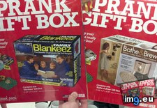 Tags: are, boxes, christmas, fake, funny, handy, way (Pict. in My r/FUNNY favs)