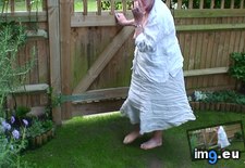 Tags: grannyporn, outdoors (Pict. in Gardening Gran)