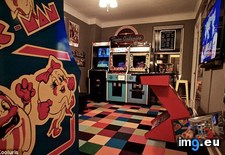Tags: 1980s, apartment, arcade, bedroom, gaming, man, spent, style, turn (Pict. in My r/GAMING favs)