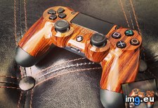 Tags: ds4, gaming, grain, wood (Pict. in My r/GAMING favs)
