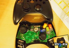Tags: controller, friend, gaming, xbox360 (Pict. in My r/GAMING favs)