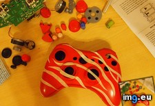 Tags: controller, friend, gaming, xbox360 (Pict. in My r/GAMING favs)