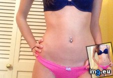 Tags: dress, peek (Pict. in My r/GONEWILD favs)