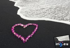 Tags: beach, black, heart, lei, sand, shaped (Pict. in Beautiful photos and wallpapers)