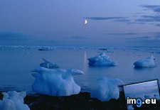 Tags: bay, icy, moonlight (Pict. in National Geographic Photo Of The Day 2001-2009)