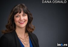 Tags: amateur, boobs, breasts, busty, danaoswald, nude, public, tits (Pict. in Dana Oswald showing her tits in public)