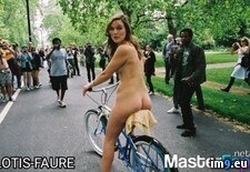 IMG_20250911_161030 (#Amateur #Exposed #Wnbr #Bikeride #Zitalotisfaure) - 85 KB Tags: amateur, bikeride, exposed, nudist, public, wnbr, zitalotisfaure (Pict. in Journalist Zita Lotis-Faure nude in public)